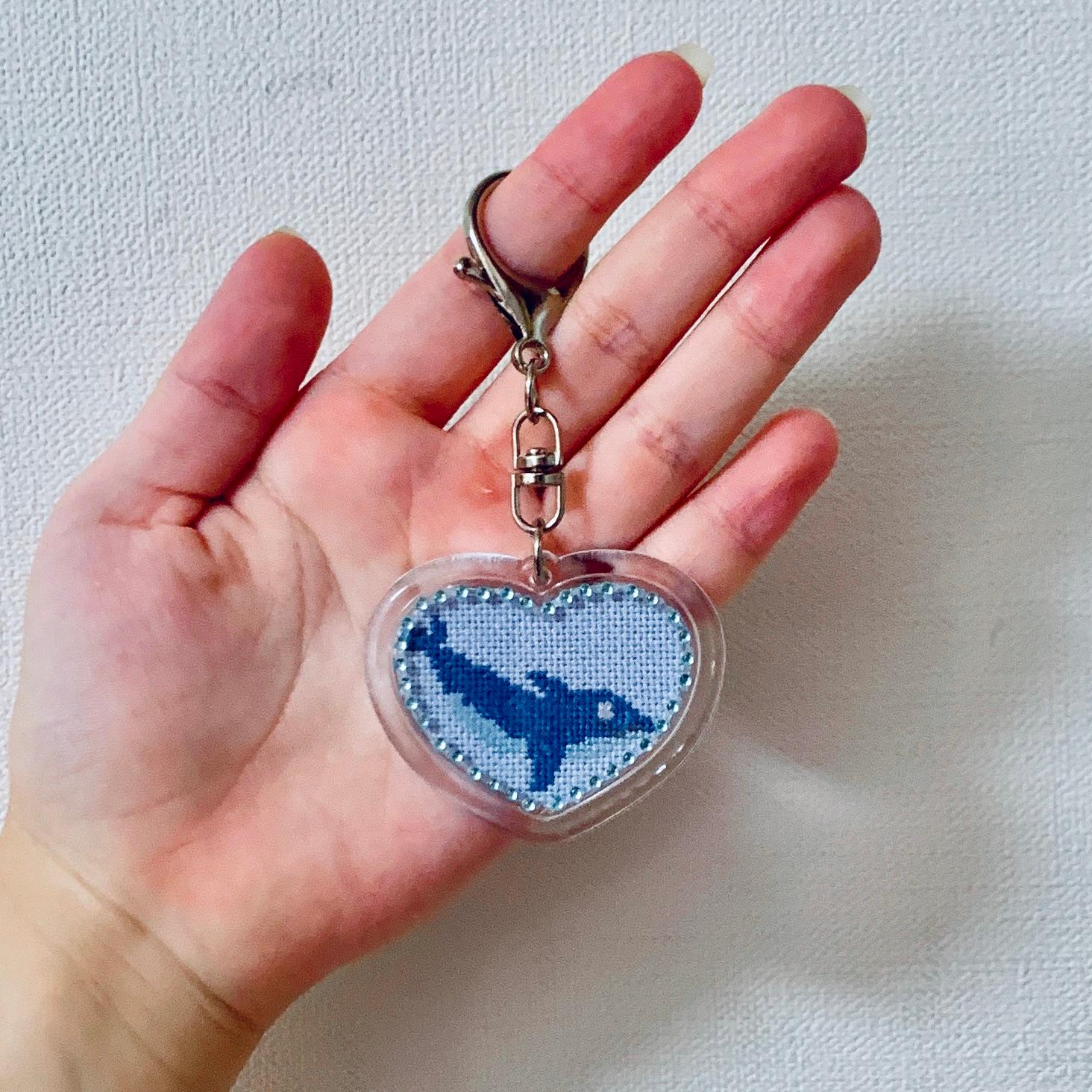 海のいきものの名を纏う、両面手刺繍キーホルダー　クロスステッチ刺繍 | 6枚目
